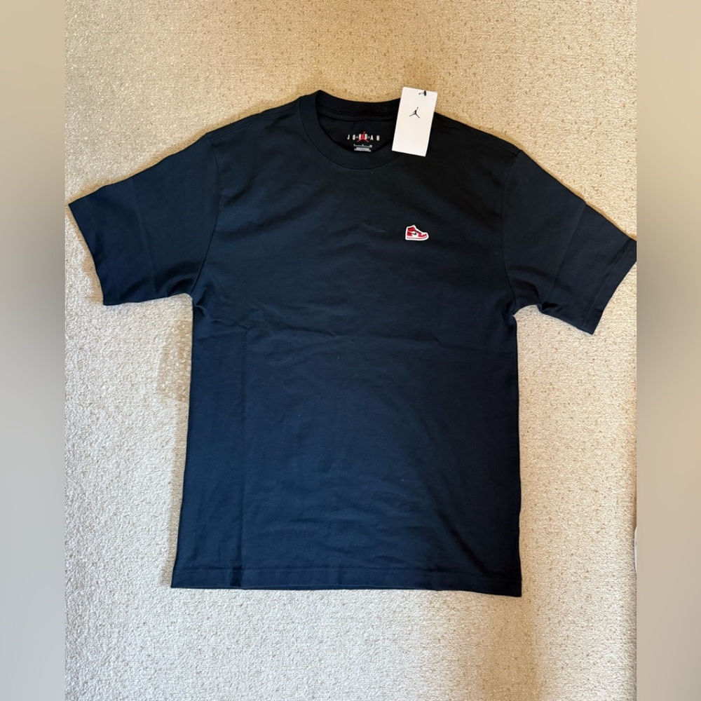 NWT Jordan Sneaker Patch T Shirt Mens Small
